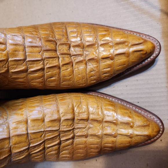 Durango Western Boots ๐ค ๐ข ๐ ๐ - Picture 2 of 11